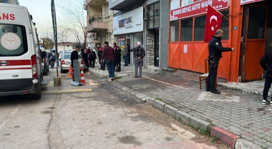 Balıkesir'de alacak verecek tartışmasında kan döküldü! Arkadaşını bıçaklayarak öldürdü