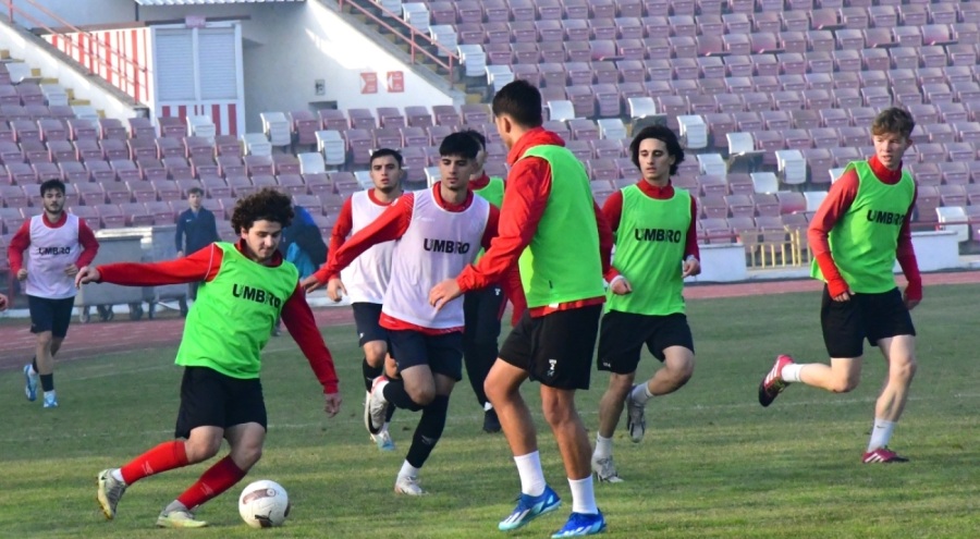 Balıkesirspor çalışmalarını sürdürüyor