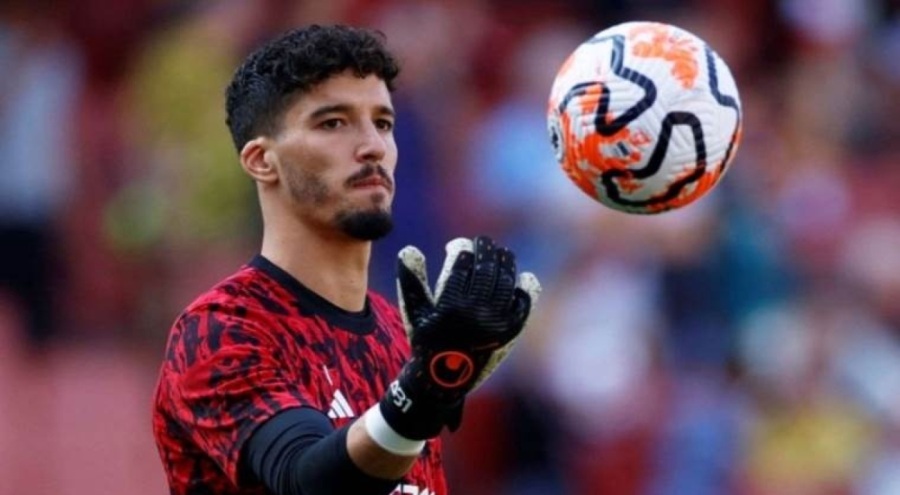 Manchester United'da kale Altay Bayındır'a emanet!