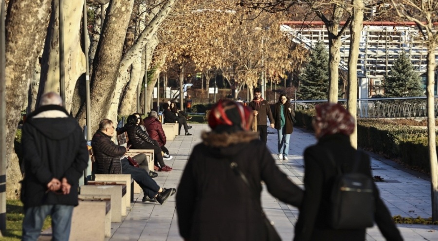 Bakan Özhaseki: Son 53 yılın en sıcak kasım ayını yaşadık