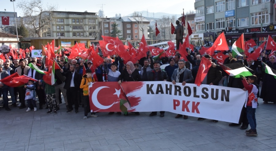 Bursa'da şehit askerleri anma ve Filistin'e destek yürüyüşü düzenlendi