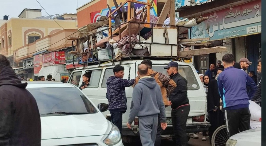 İsrail Filistinliler göçe zorluyor