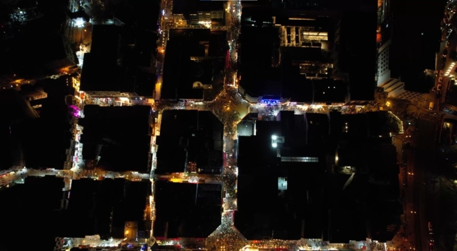 İstanbul Kadıköy'de yılbaşı heyacanı! Havadan böyle görüntülendi