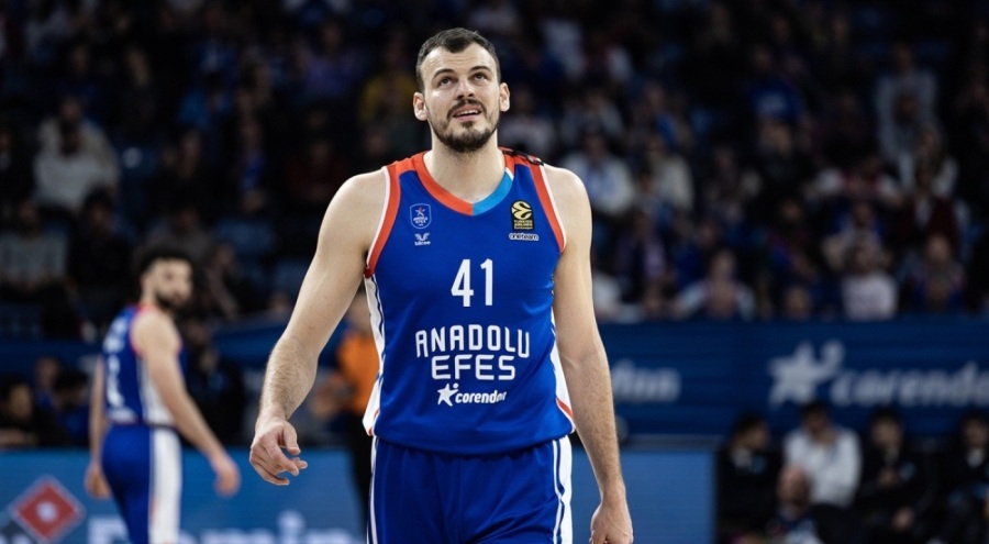 Anadolu Efes'te ayrılık!