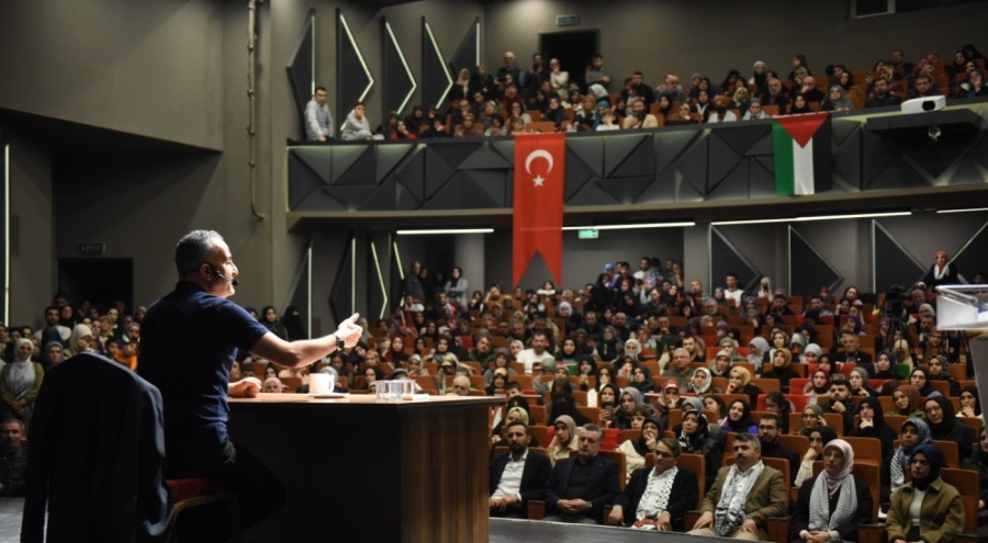 Yıldırım'da 'Kudüs Bizim Neyimiz Olur' söyleşisi düzenlendi