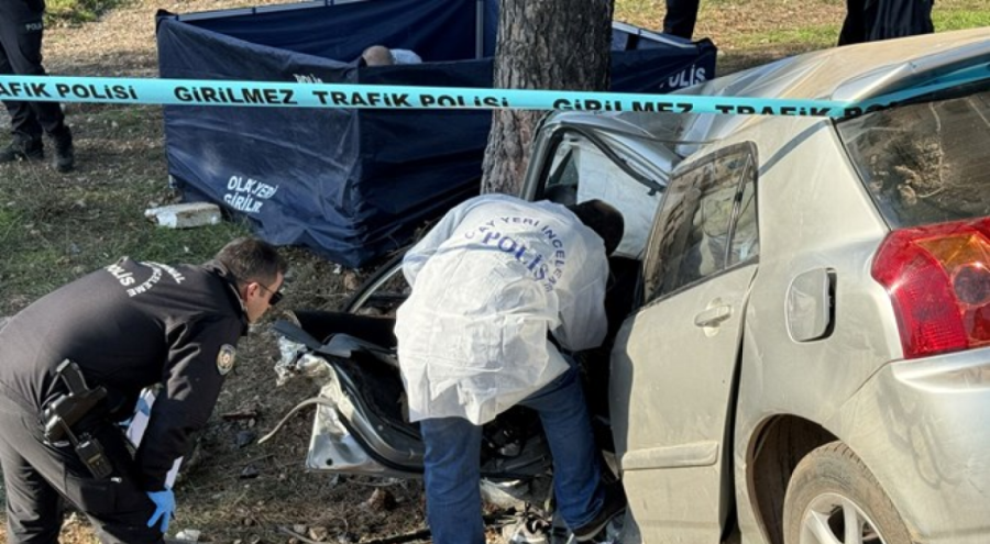 Şarampole devrilen otomobildeki genç öldü, bir çocuk yaralandı