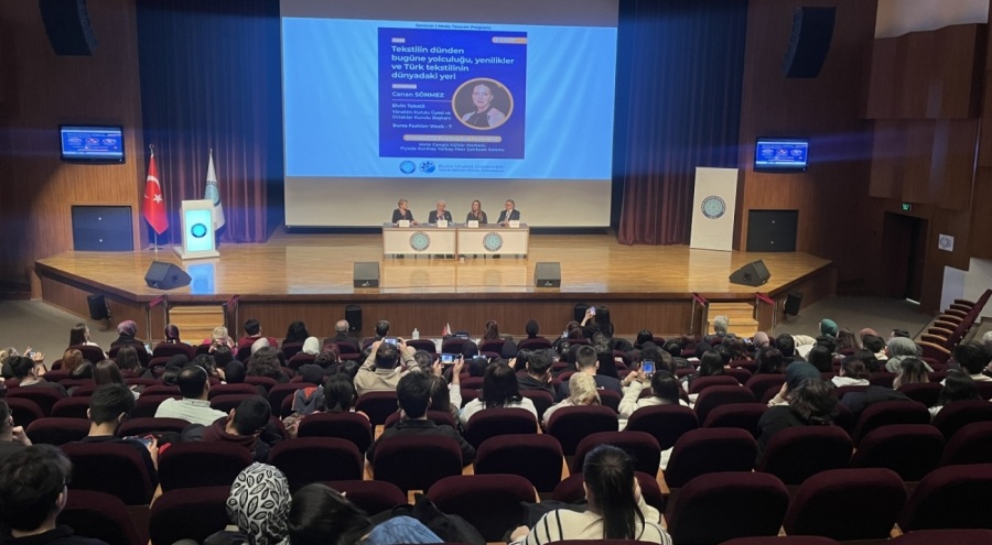 Bursa Uludağ Üniversite'sinin yürüttüğü Öğrenci-Sektör Buluşmalarında "Moda ve Markalaşma" konuşuldu