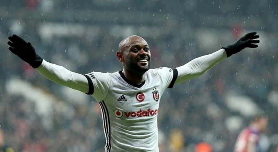 Vagner Love'dan yeni imza