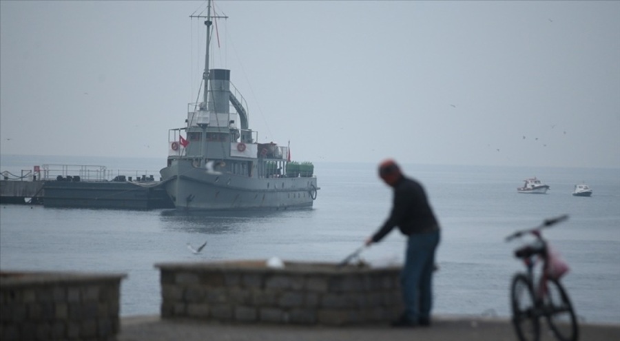 Çanakkale Boğazı'nda yoğun sis: Gemi geçişlerine kapatıldı