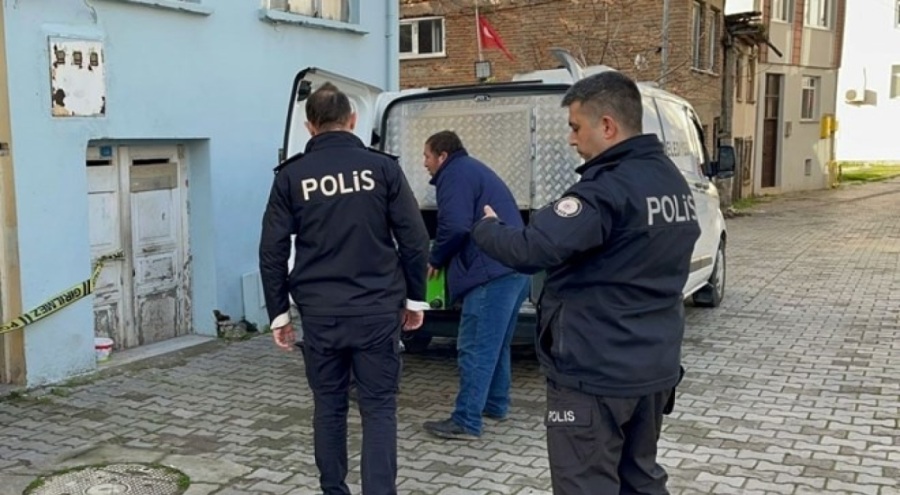60 yaşındaki vatandaşın evinde cansız bedeni bulundu