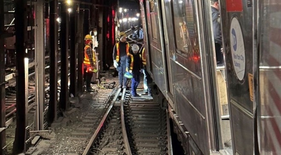 New York'ta metro trenleri çarpıştı! Çok sayıda yaralı