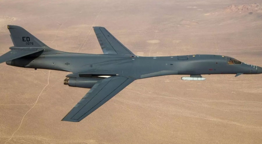 ABD'nin Güney Dakota eyaletinde bir B-1B bombardıman uçağı düştü