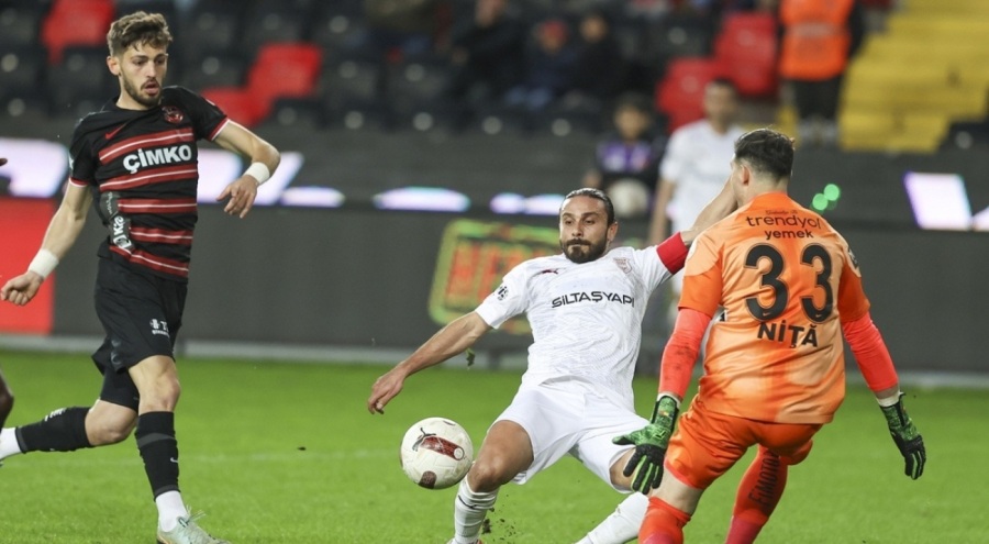 Gaziantep FK ile Pendikspor berabere kaldı