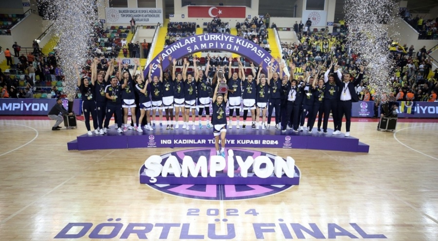 Kadınlar Türkiye Kupası'nda şampiyon Fenerbahçe oldu!