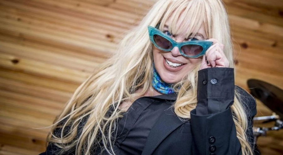 Hastanede tedavi gören Zerrin Özer'den yeni haber!