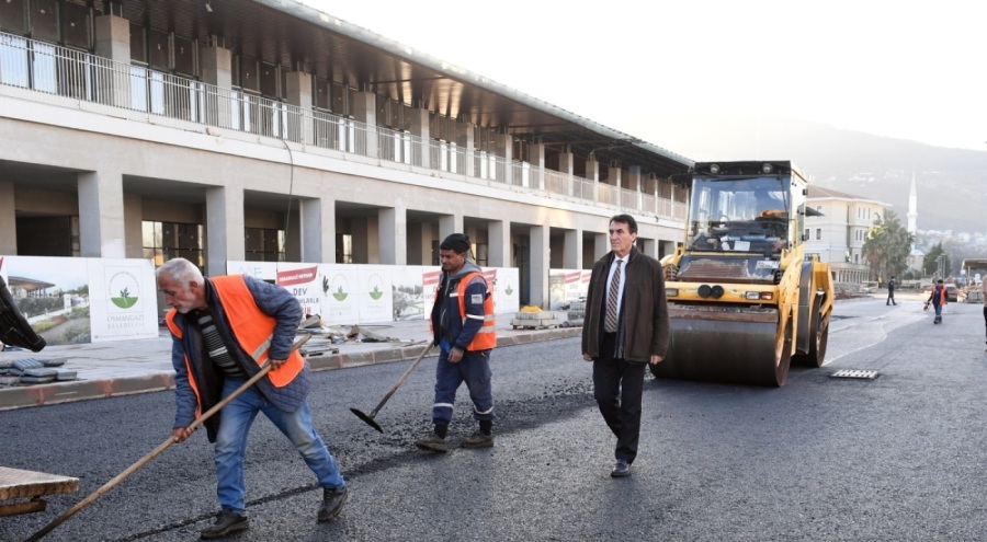 Bursa Osmangazi Meydanı açılış için gün sayıyor