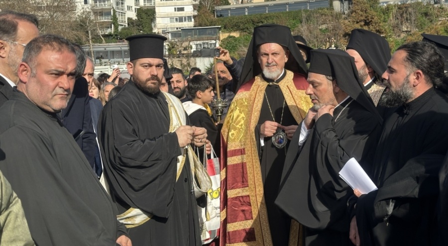 Kadıköy'de 63 yıl sonra haç çıkarma töreni