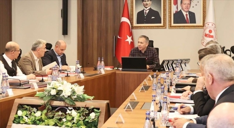 İçişleri Bakanlığı güvenlik ve istihbarat toplantısı yaptı