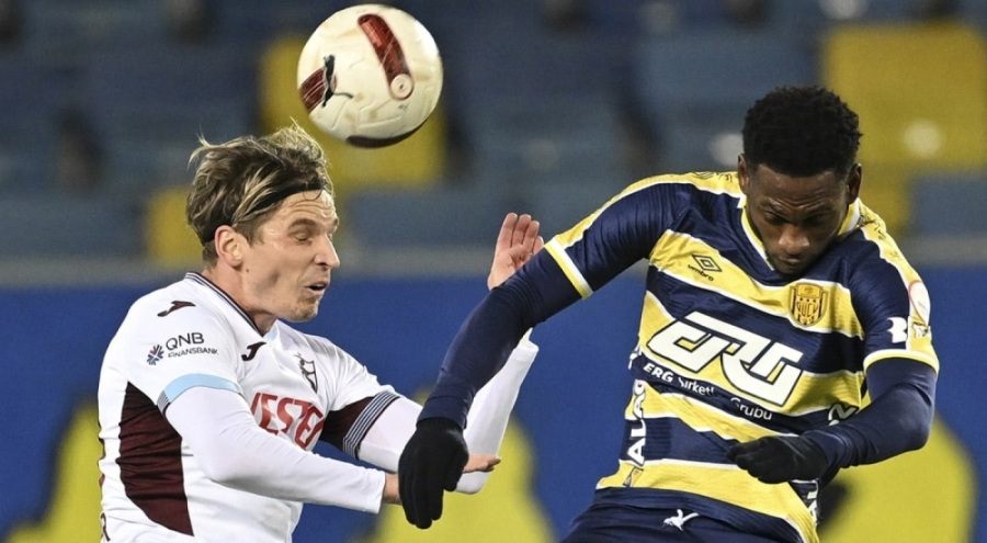 Trabzonspor 3 puanı tek golle aldı