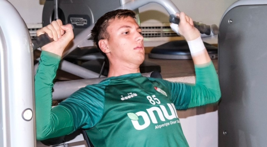 Bursaspor salonda idman yaptı