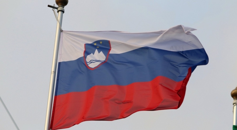 Şiddetli yağış nedeniyle 5 kişi mağarada mahsur kaldı