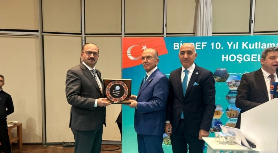 Bursa İl Dernekleri Federasyonu 10'uncu yılını kutladı