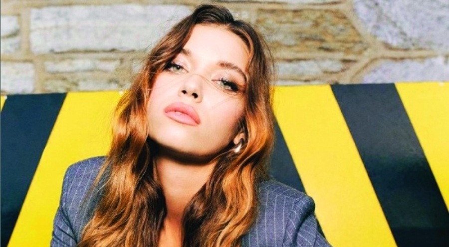 Afra Saraçoğlu diziden ayrılıyor mu?