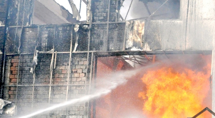 Irak'ta doğum hastanesinde yangın faciası!