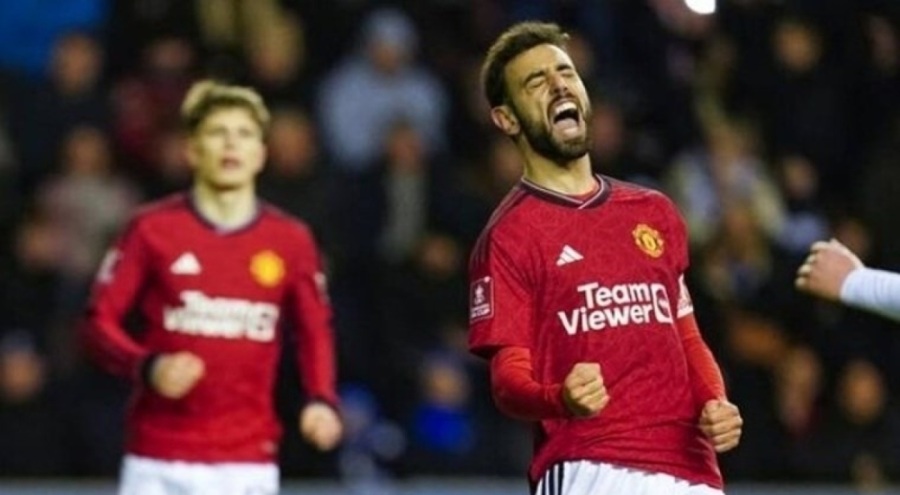 Manchester United bir üst tura adını yazdırdı