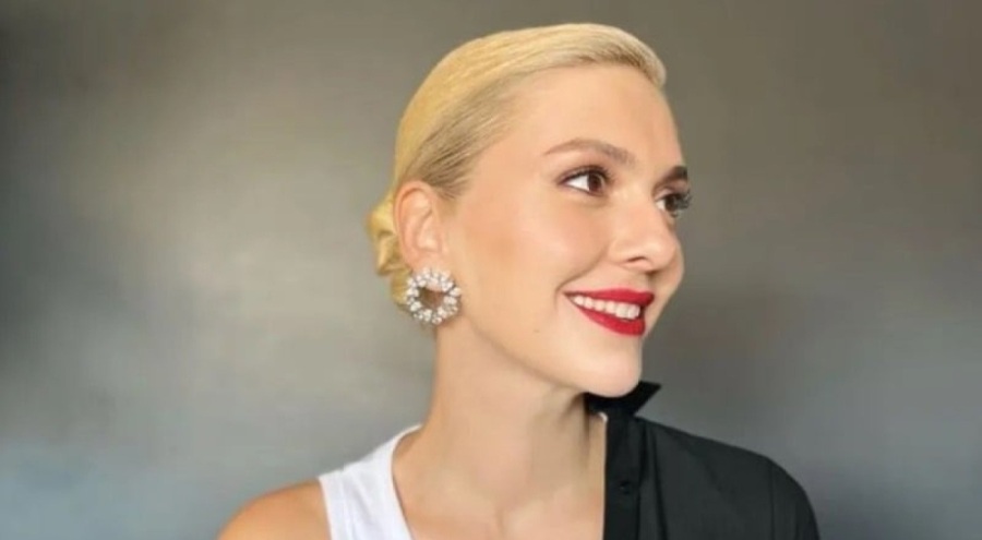 Ünlü oyuncunun makyajsız hali gündem oldu!