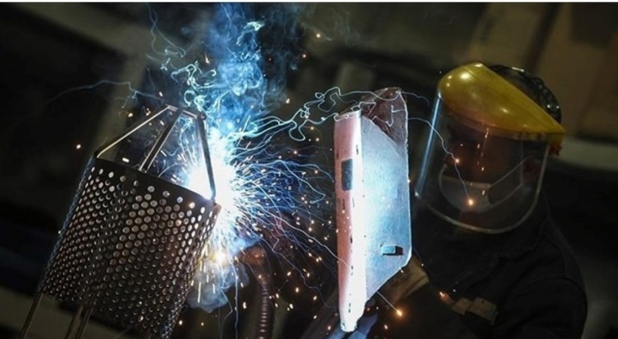 Sanayide aylık daralma serisi devam ediyor