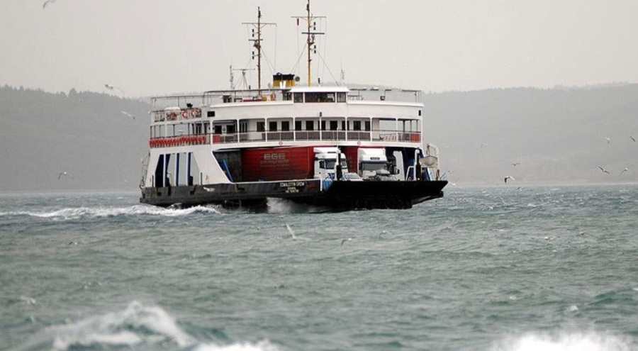 İzmir'de arabalı vapur seferleri iptal edildi