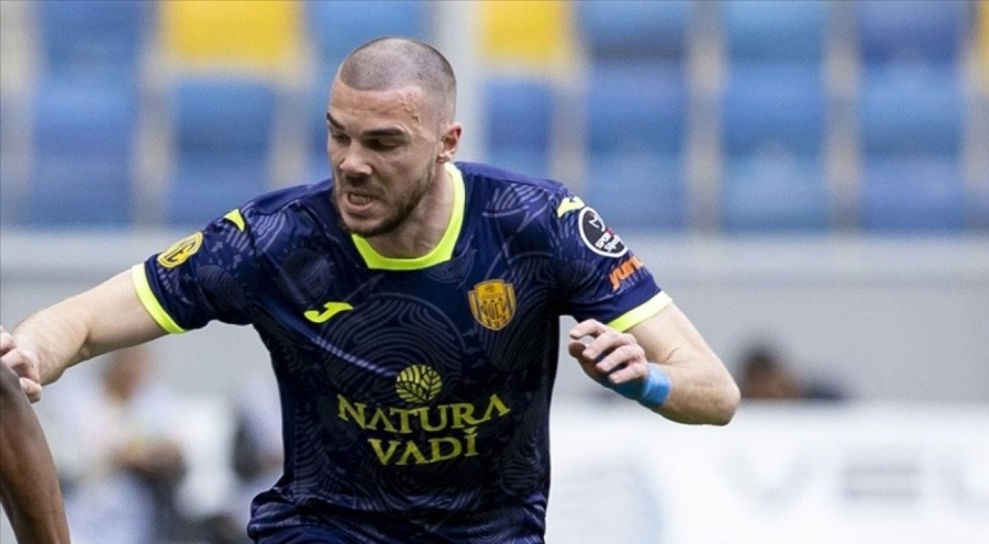 MKE Ankaragücü'nde ilk yarının en fazla süre alan ismi Mujakic