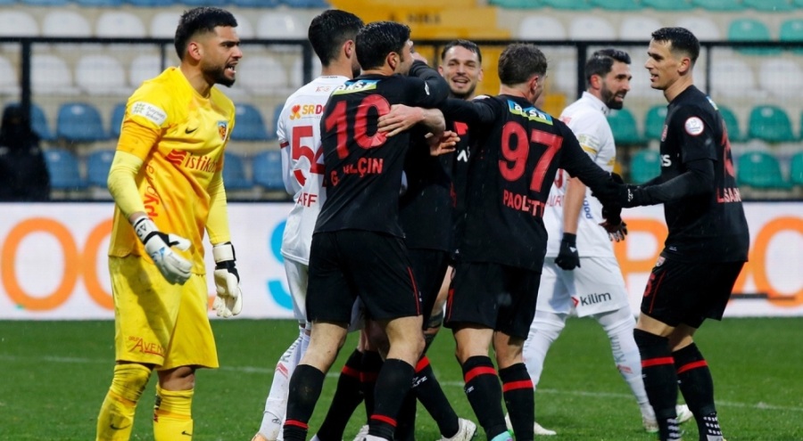 Fatih Karagümrük kötü seriyi Kayserispor karşısında sonlandırdı!