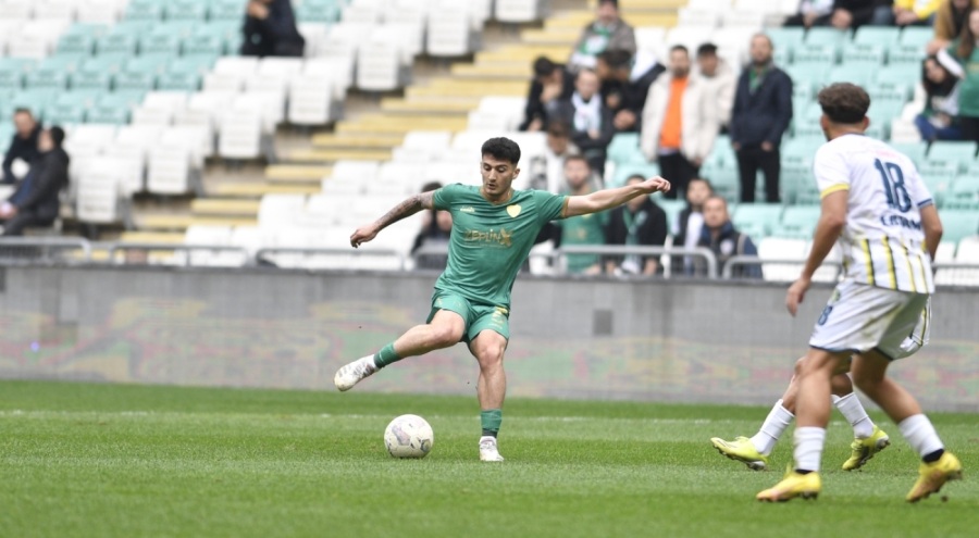 Genç futbolcu Ozan İsmail Koç, Bursaspor'a veda etti