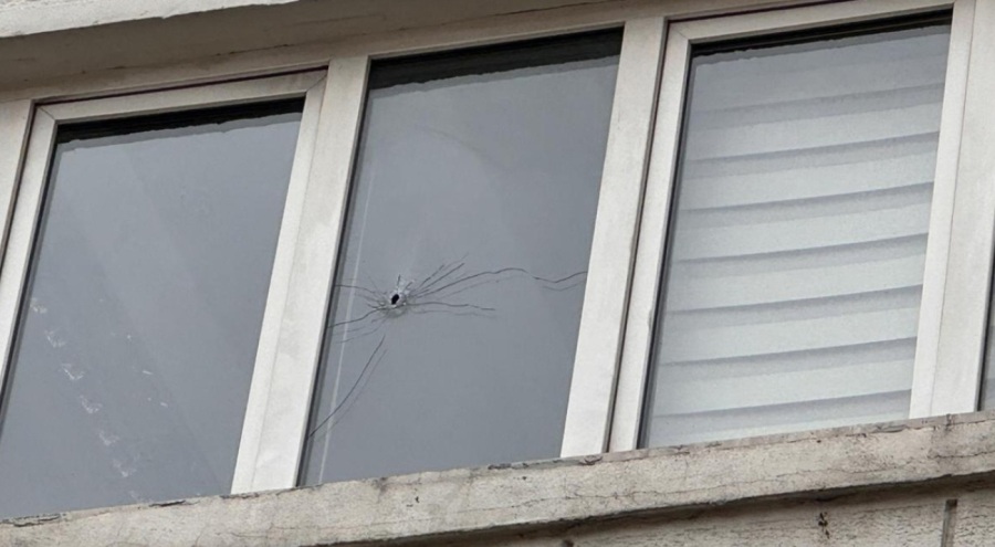 Artvin Valiliği camına mermi isabet etti