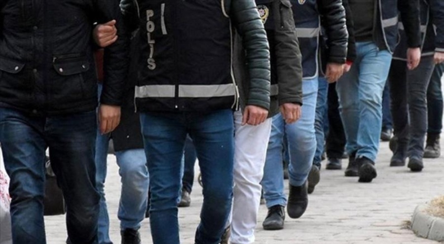 Bursa'da "suç geliri aklama" operasyonunda 8 kişi yakalandı