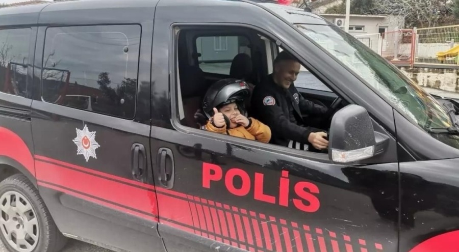 Bursa'da özel eğitim gören küçük Melih'in hayali yunus timleri tarafından gerçekleştirildi