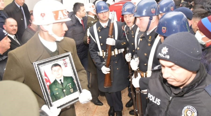 Şehit Piyade Uzman Çavuş Ahmet Köroğlu'nu memleketinde binler karşıladı