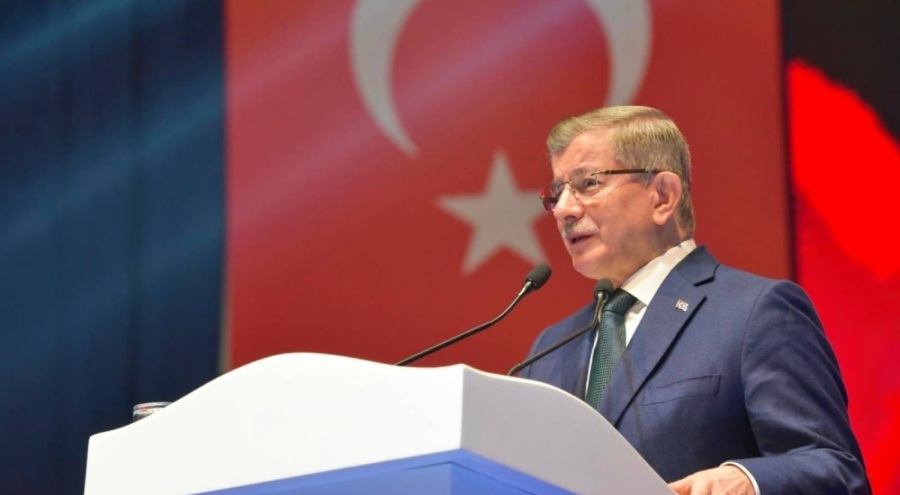 Ahmet Davutoğlu, yeniden genel başkan oldu!