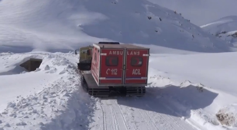 Bakan Koca: Kar kış demeden sağlık!