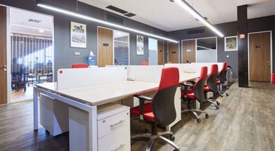 Masa başında çalışanlar dikkat! Uzmanından uyarı