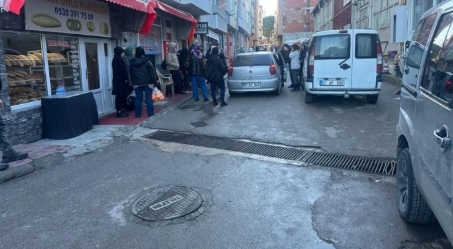 Kadın esnaf dükkanında ölü halde bulundu