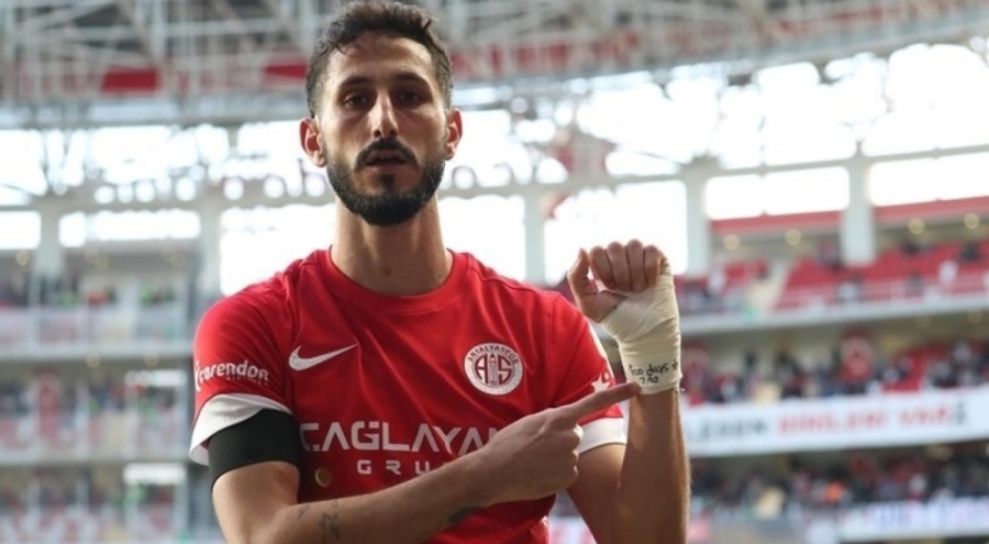 Antalyaspor'un İsrailli futbolcusu Sagiv Jehezkel'e sınır dışı kararı!