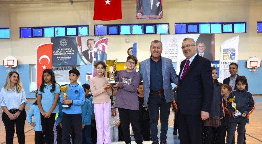 Karacabey'de 'Geleneksel Çocuk Oyunları' gerçekleşti