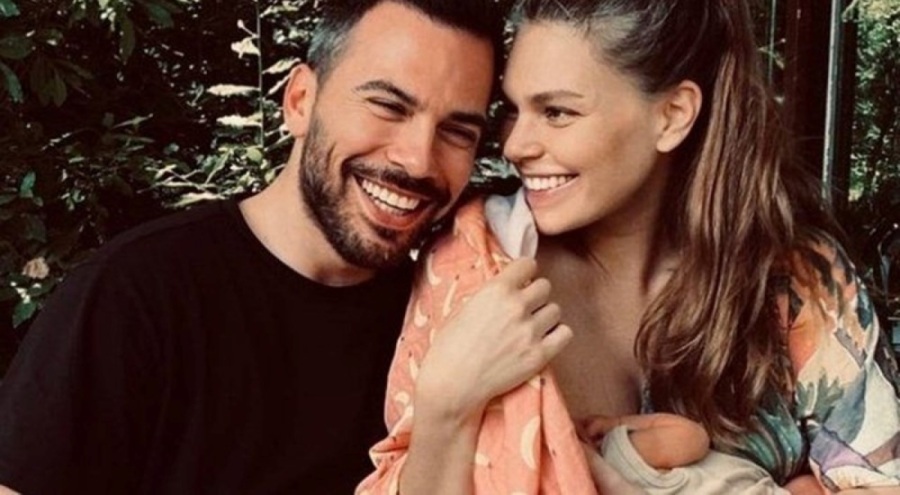 Aslı Enver'den kızı Elay'la poz: Uyku eğitimi alıyorum!