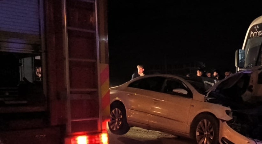 Bursa'da halk otobüsü ile otomobil çarpıştı! Çok sayıda yaralı var