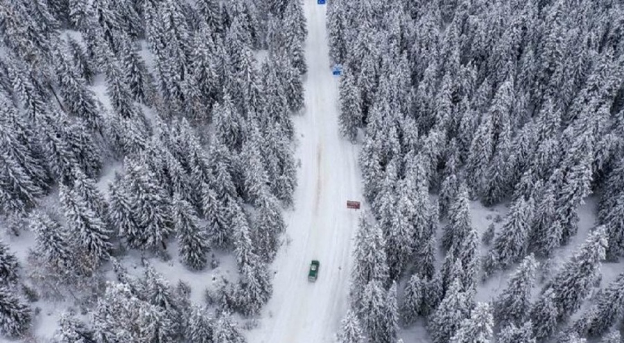 Çin'de çığ düştü: Bin turist mahsur kaldı