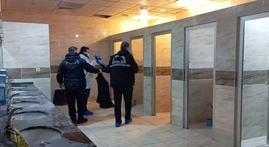 74 yaşındaki adam, cami tuvaletinde ölü bulundu