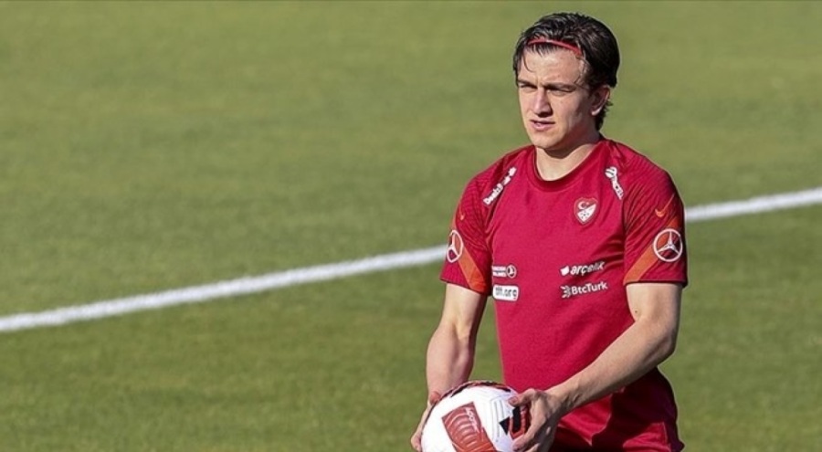 Galatasaray'da sol bek için gündemde iki isim var!